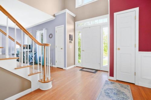 15 Longview Dr, Concord NH  03304-4809 exterior