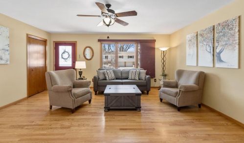 1605 Tarragon Dr, Madison WI  53716-1858 exterior