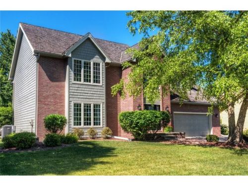 2044 137th St, Des Moines, IA 50325-8531