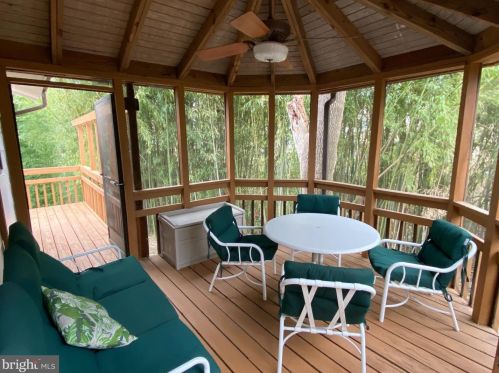 5707 Halpine Rd, Rockville MD exterior