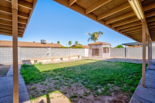 11602 42nd Ave, Phoenix AZ 85029-1912 exterior