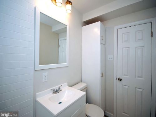 20 Fogarty Dr, Trenton NJ 08619-4320 exterior