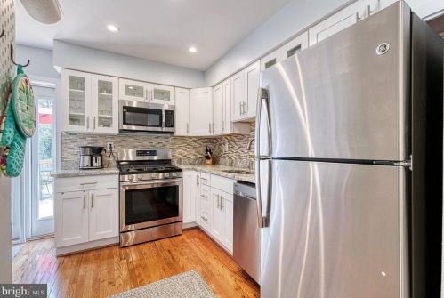 8205 Roanoke Ave, Silver Spring MD 20912-6208 exterior