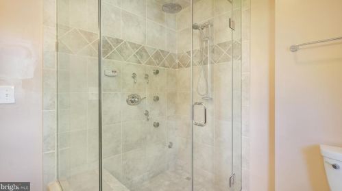 3653 Warfield Dr, Huntingdon Valley PA 19006-3423 exterior