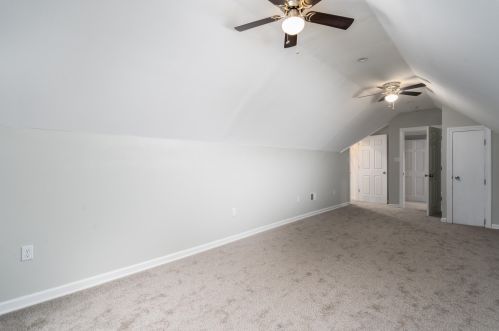 1321 57, Milwaukee WI 53214-3429 exterior