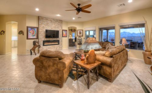 63371 Cat Claw Ln, Tucson, AZ 85739-2064