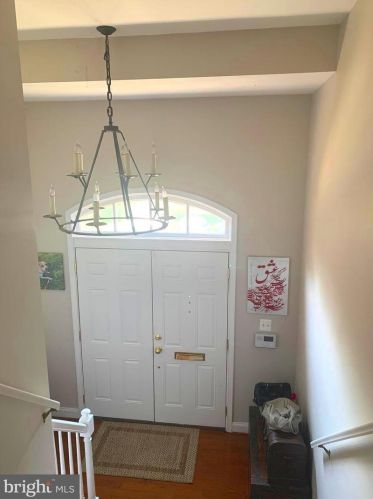 5831 Tudor Ln, Rockville MD  20852-2850 exterior