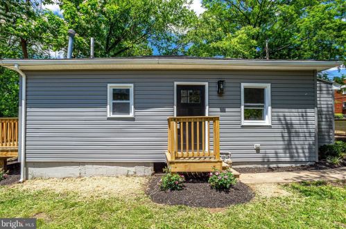 624 58th St, Washington, DC 20019-6914