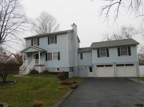 71 Fulton St, Poughkeepsie NY  12601-1322 exterior