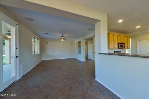 2602 Cavalry Dr, Phoenix AZ 85086-6616 exterior