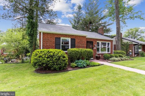 310 Ladson Rd, Silver Spring, MD 20901-1755