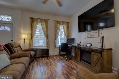 27 5th St, Pottstown, PA 19464-5223