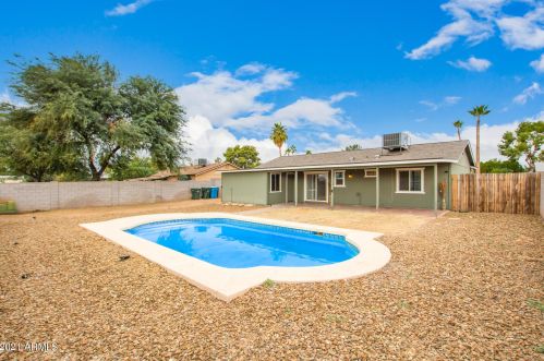 4045 Crocus Dr, Phoenix AZ 85032-5417 exterior