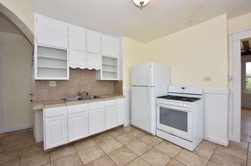 3460 Holton St, Milwaukee WI 53212-2935 exterior