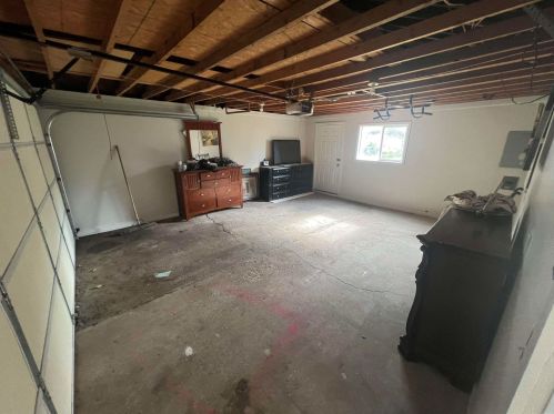 220 Michelson Rd, Rochester MI 48307-5335 exterior