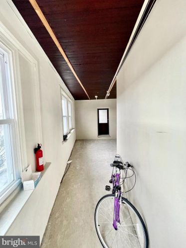 158 Fountain St, Philadelphia PA 19127-1924 exterior