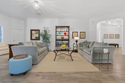 235 Abbott Dr, Austin TX 78737-4536 exterior