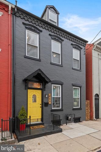 460 Queen St, Lancaster PA  17603-5618 exterior