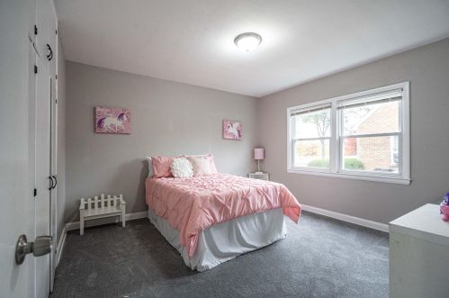 4210 Congress St, Milwaukee WI  53209-5836 exterior