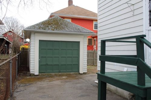 29 Thornton St, Quincy MA 02170-3413 exterior