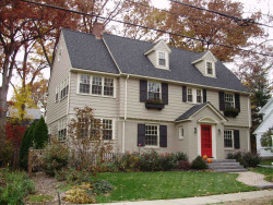 68 Greenlawn Ave, Newton, MA 02459-1714