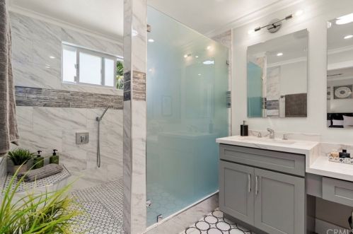 743 El Mirador Dr, Fullerton CA 92835-1820 exterior