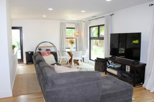 9781 Ash Creek Dr, Dallas TX  75228-3601 exterior