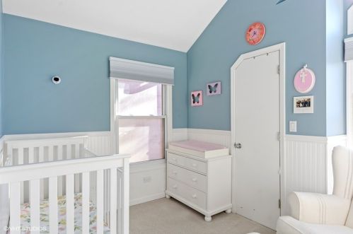 1828 Barry Ave, Chicago IL 60657-2042 exterior