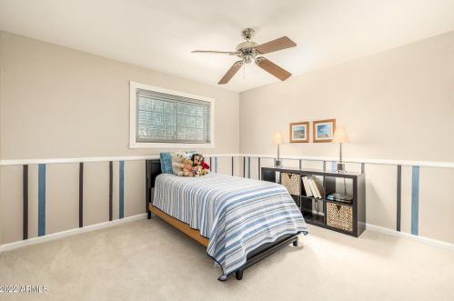 17002 32 Way, Phoenix AZ 85018-3973 exterior