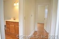 275 Main St, Windsor Locks CT 06096-0025 exterior