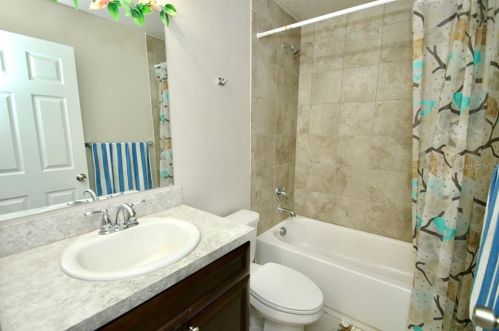 4062 Minoso St, Orlando FL 32811-4182 exterior