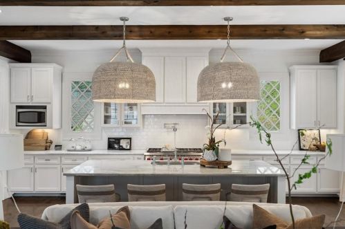 2652 Forrest Way, Atlanta GA  30305-3770 exterior