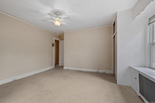 376 Hayward Ave, Mount Vernon NY 10552-1606 exterior