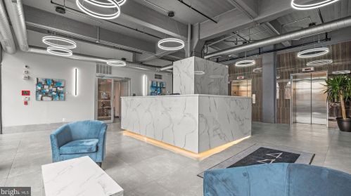 444 4th St, Philadelphia PA  19147-0015 exterior