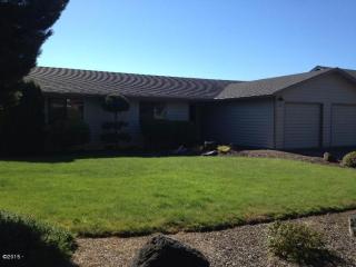 1055 7th Dr, Newport, OR 97365-2515