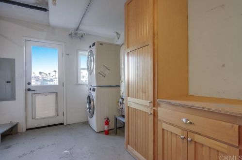 4385 Alder Dr, San Diego CA  92116-2323 exterior