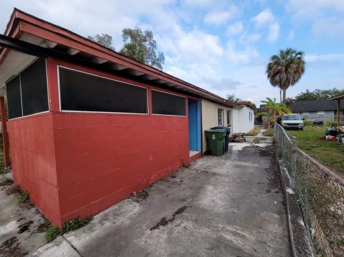 5103 30th St, Tampa FL 33610-4418 exterior