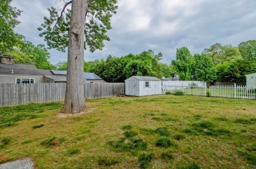 315 Winton St, Springfield MA  01118-1257 exterior