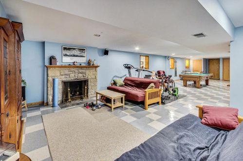 1704 Nordica Ave, Chicago IL 60707-4320 exterior