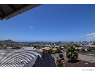 1509 Kaminaka Dr, Honolulu HI  96816-1813 exterior