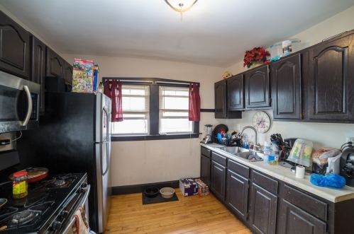 831 19 Ave, Broadview IL 60153-1726 exterior