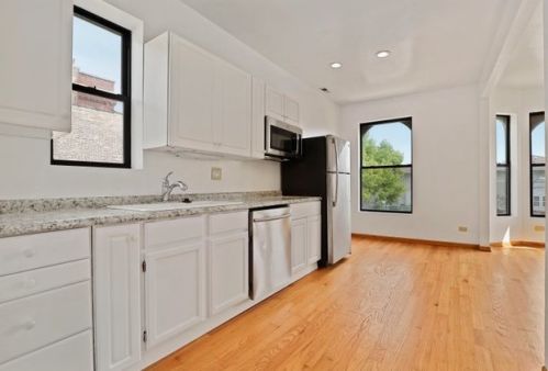 6152 Ellis Ave, Chicago IL 60637-2614 exterior