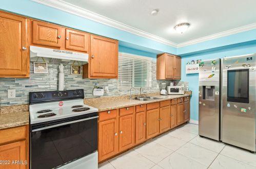 2342 58th Ln, Phoenix, AZ 85035-2944