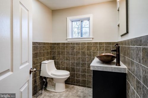 112 Mildred Ln, Chester PA 19014-2006 exterior