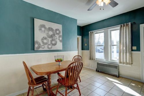 141 Farm St, Woonsocket RI 02895-1107 exterior