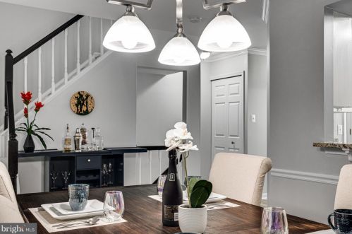 5319 Buxton Ct, Alexandria VA 22315-4760 exterior