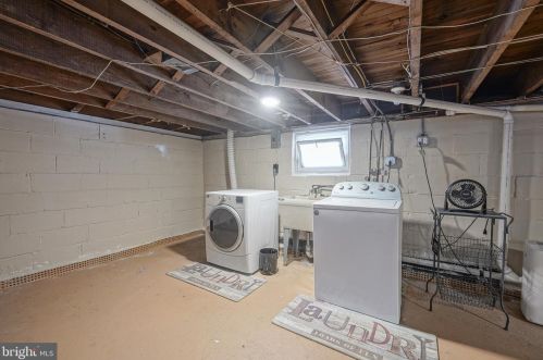 111 Oakland Ave, Camden NJ 08107-1212 exterior