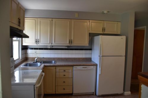 1330 Odessa Dr, Saint Louis MO  63137-2032 exterior