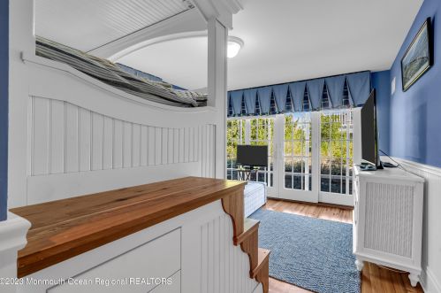 767 Ave, Point Pleasant Beach NJ 08742-5315 exterior