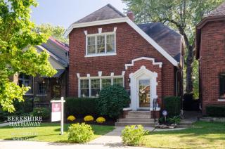 2925 Giddings St, Chicago, IL 60625-3711